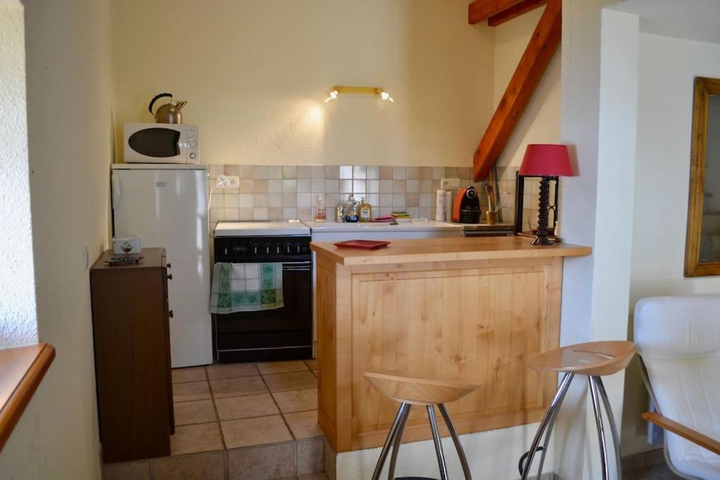 Cottage Calme Et Reposant En Pleine Nature Reilhac  外观 照片